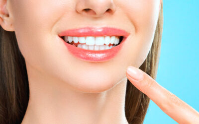 In-Office vs. At-Home Teeth Whitening: Which is Right for You?